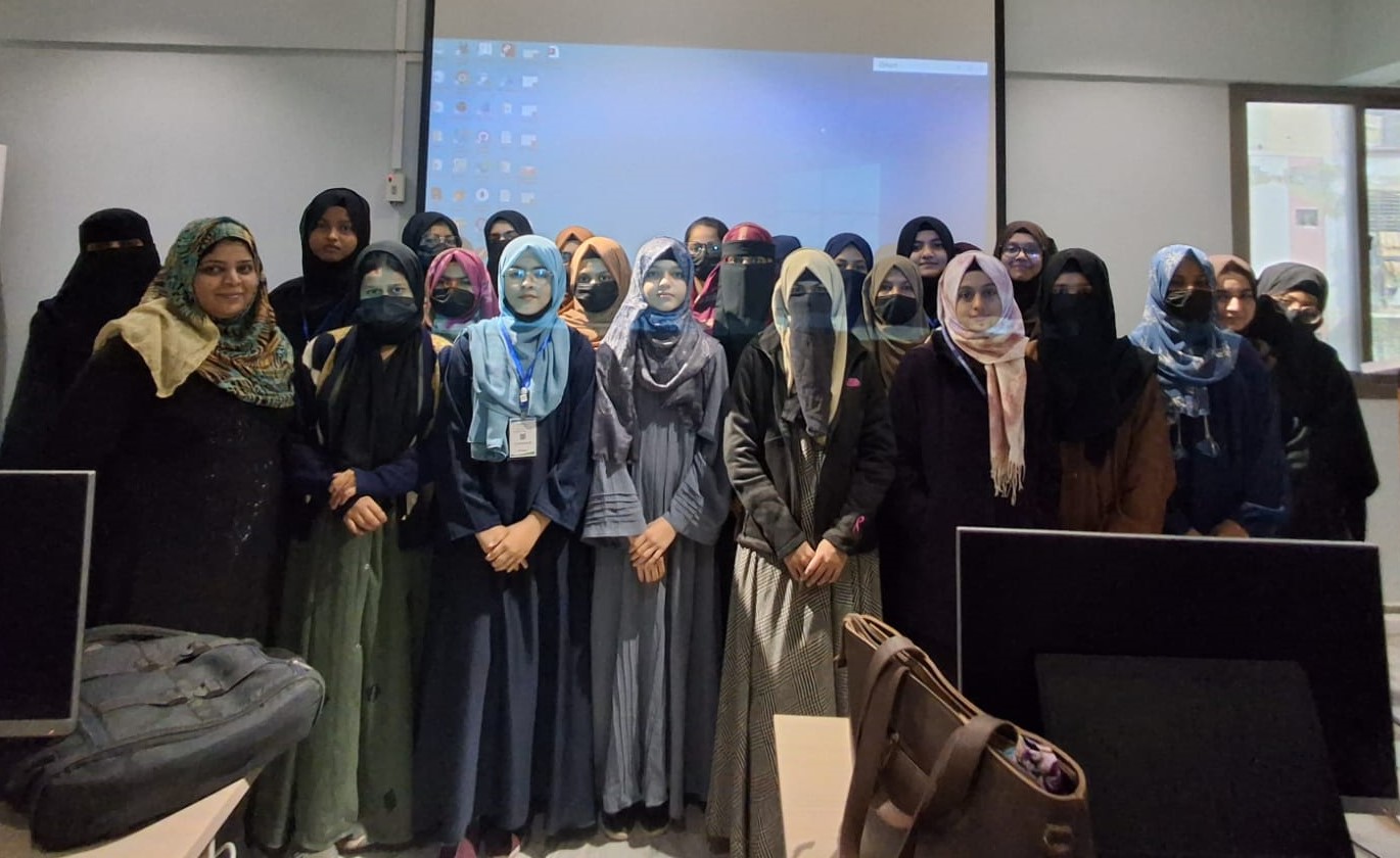 Paposh Campus Girls